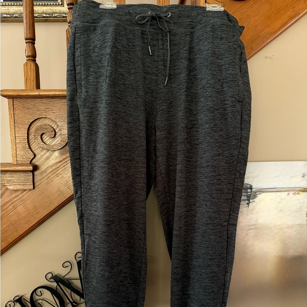 GAIAM Charcoal Heather Jogger Pants